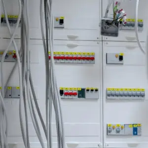 Schaltschrankbau elektrisch service 1-min